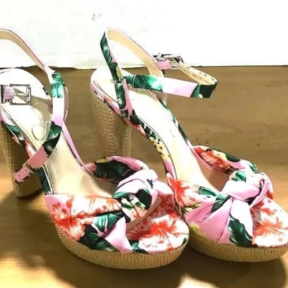 NWOT Jessica Simpson Ivrey Knot Sandals - Picture 7 of 7